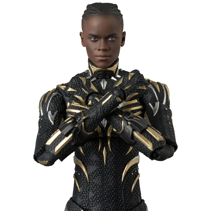 MAFEX BLACK PANTHER (WAKANDA FOREVER)