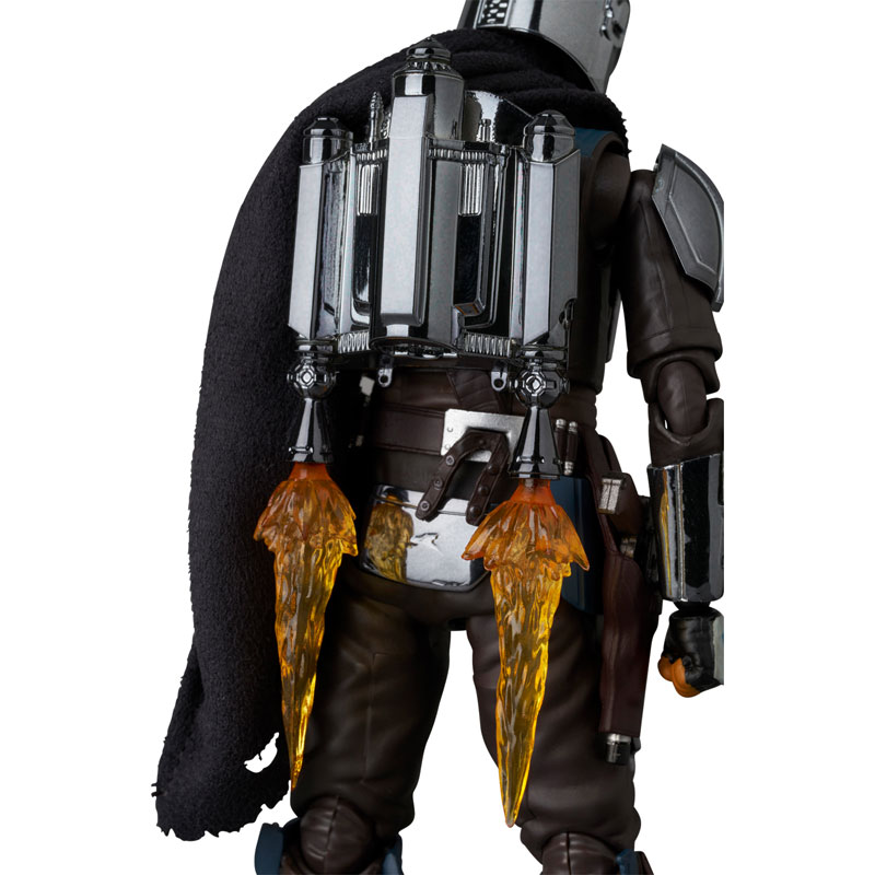 SF・ファンタジー・ホラー MAFEX No.256 THE MANDALORIAN CHROME d MAFEX No.256 THE MANDALORIAN CHROME Ver.[メディコム・トイ