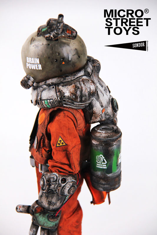 MICRO(R) STREET TOYS × SONDOR Era of Rust-Roger(イアラァオブラストロジャー) 1/6 可動フィギュア