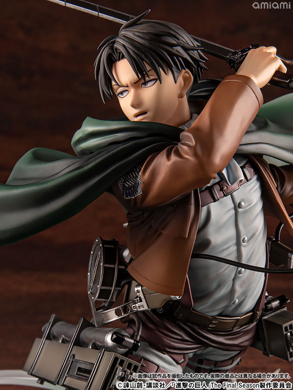 【特典】進撃の巨人 人類最強の兵士 リヴァイ 1/6 完成品フィギュア (きゃにめ限定) FIGURE-187400_11.jpg
