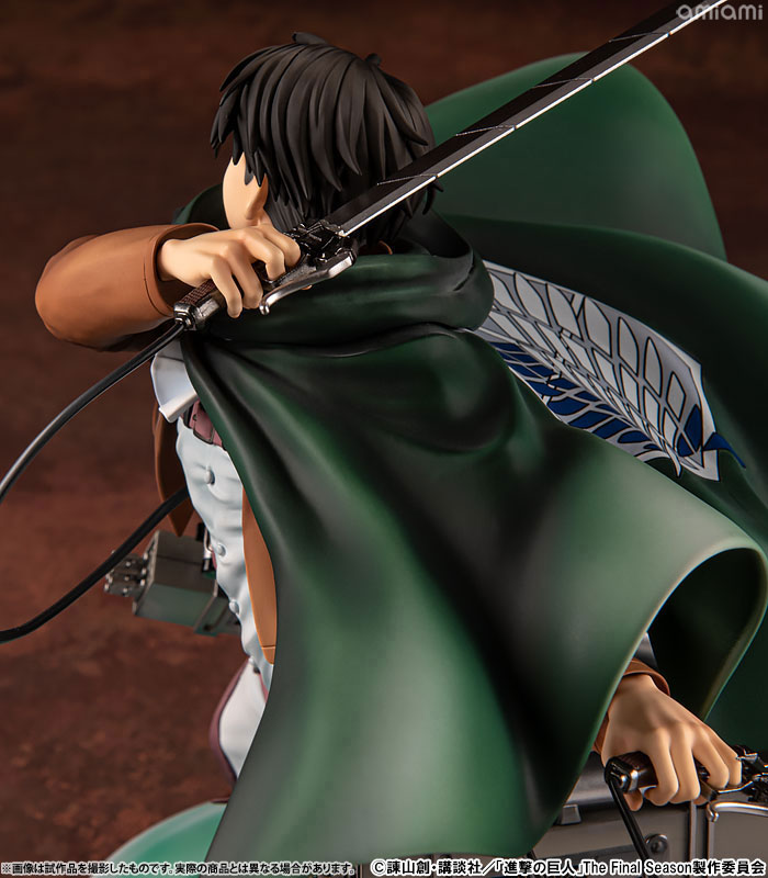 【特典】進撃の巨人 人類最強の兵士 リヴァイ 1/6 完成品フィギュア (きゃにめ限定) FIGURE-187400_17.jpg