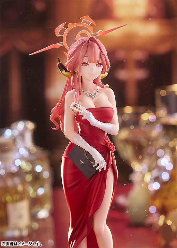 ブルーアーカイブ -Blue Archive- アル(ドレス) 1/7 完成品フィギュア