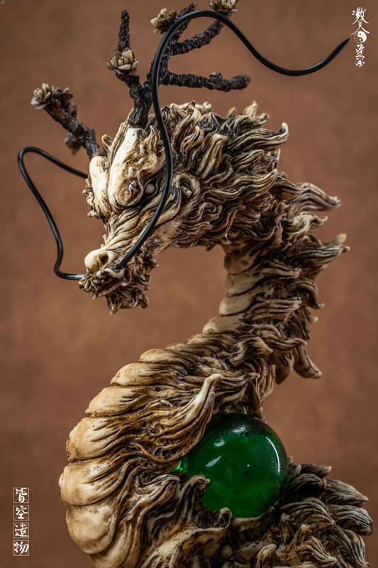 木の青龍 レジンスタチュー