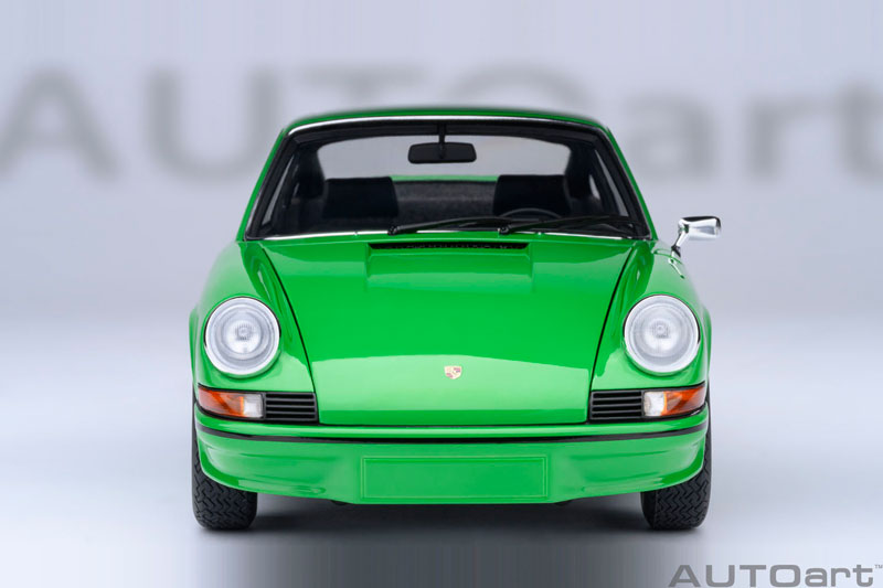 1/18 ポルシェ 911 カレラ 2.7 RS (バイパー グリーン/ブラック