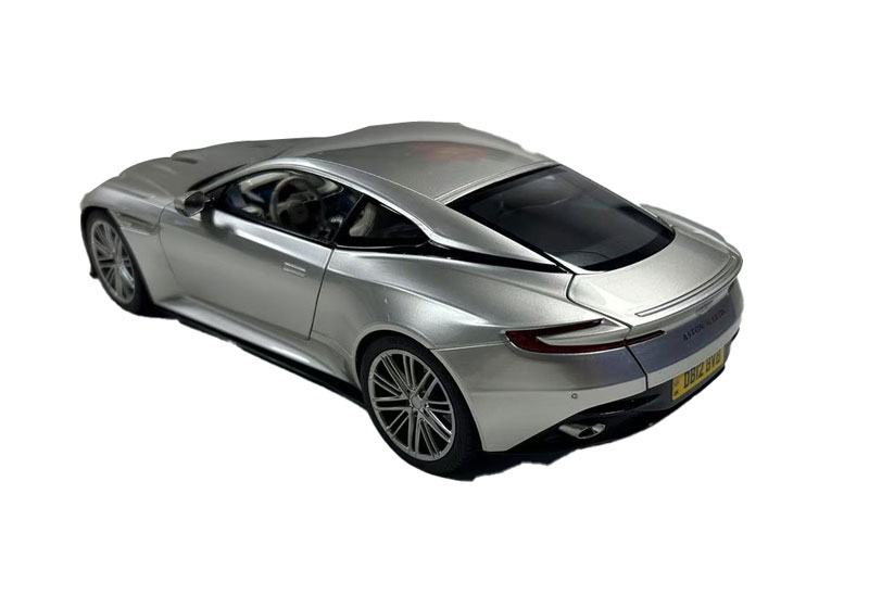 Xiaoguang Model 1/18 アストンマーティン　DB12 XiaoGuang MODEL 1/18 アストンマーティン DB12 カメレオン 交換用