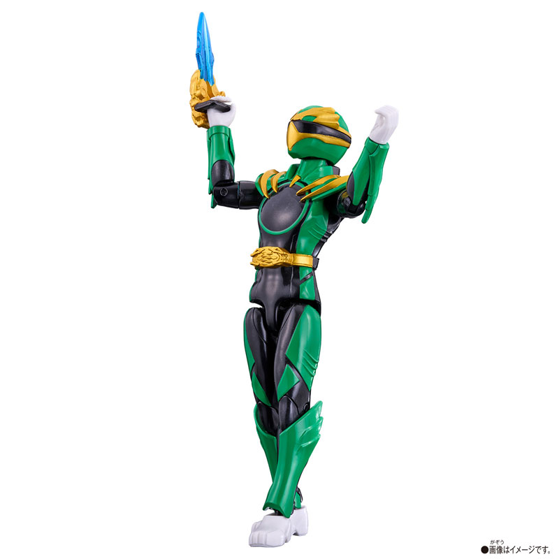 FIGURE-185303_03.jpg