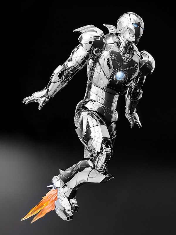 DLX アイアンマン・マーク2(クローム・エディション) 1/12 可動フィギュア