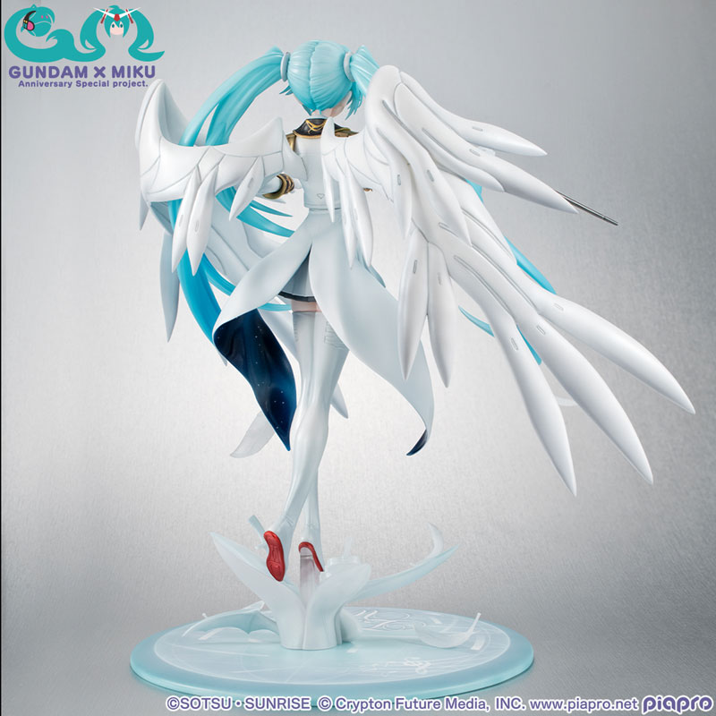 【限定販売】Lucrea(ルクリア) 機動戦士ガンダム45周年×初音ミク 初音ミク×ウイングガンダムゼロ EW 完成品フィギュア