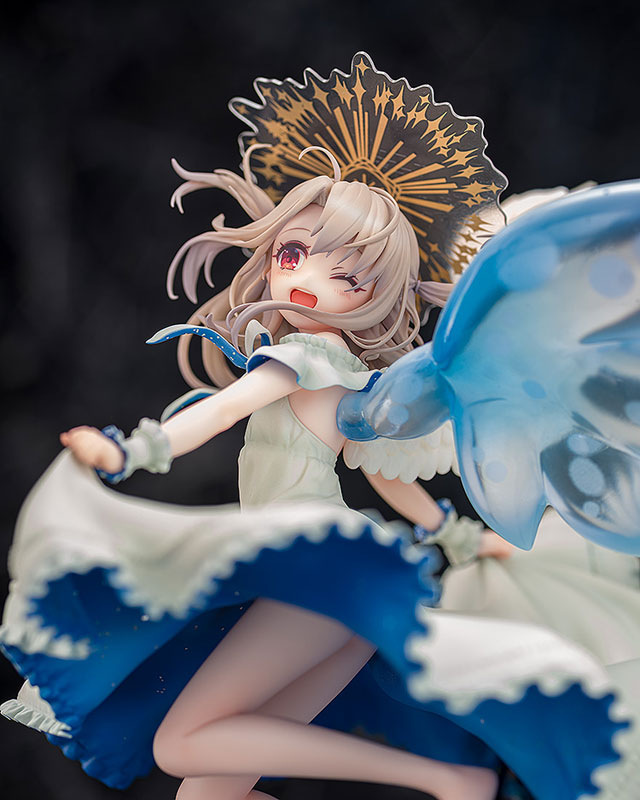 Fate/kaleid liner プリズマ☆イリヤ ドライ！！ イリヤスフィール 15th Anniversary ver. 1/7 完成品フィギュア