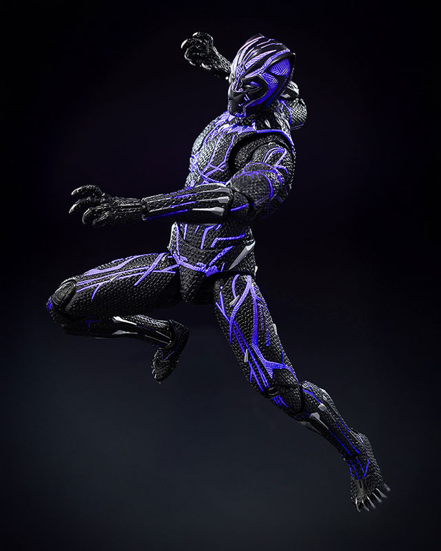 DLX Marvel Studios’ The Infinity Saga ブラックパンサー(キネティック・エネルギー・チャージド) 1/12 フィギュア