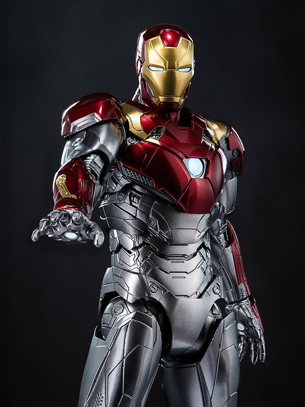 DLX スパイダーマン：ホームカミング アイアンマン・マーク47 1/12 可動フィギュア