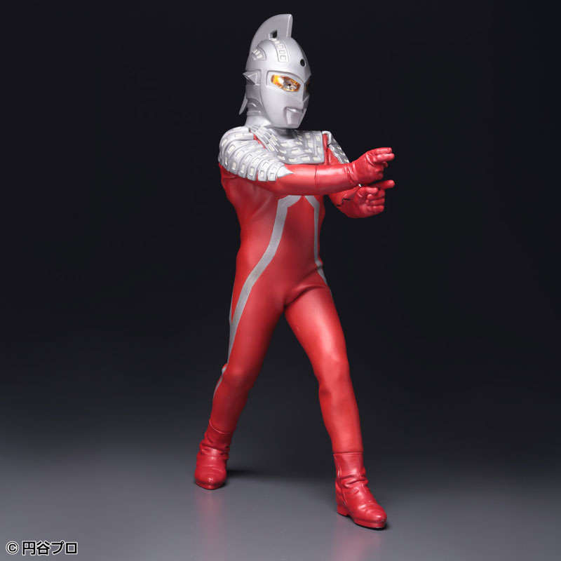 FIGURE-196298_04.jpg