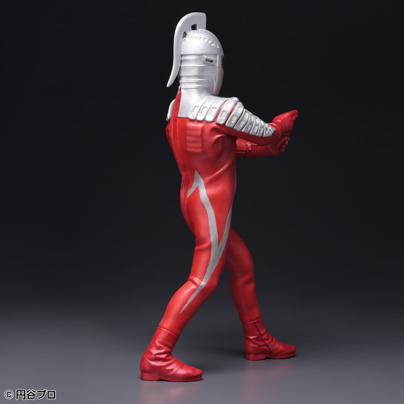 FIGURE-196298_06.jpg