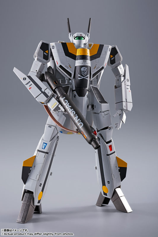FIGURE-197744_05.jpg