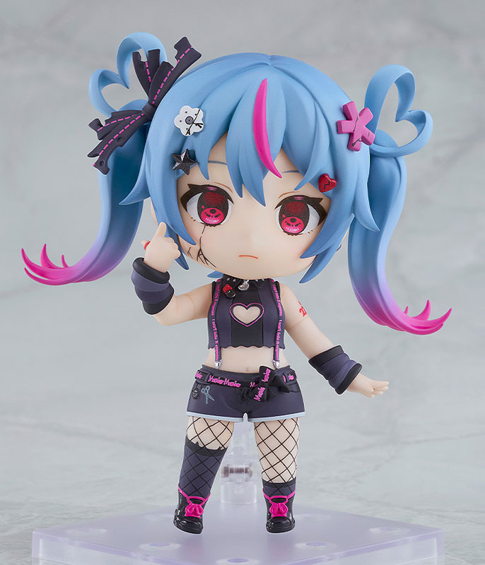FIGURE-198605_02.jpg