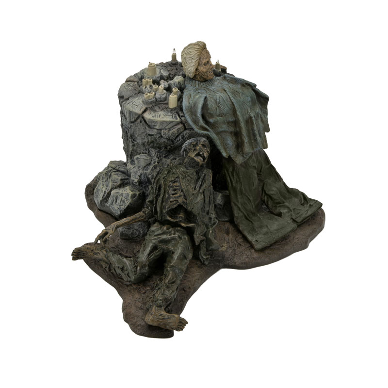 FIGURE-198748_02.jpg
