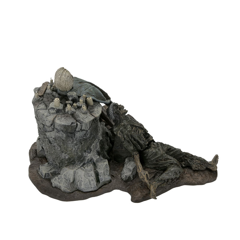 FIGURE-198748_03.jpg