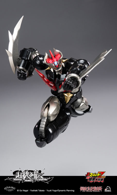 FIGURE-198775_07.jpg