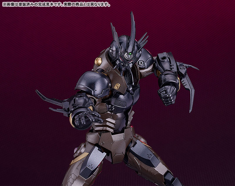 FIGURE-199600_06.jpg