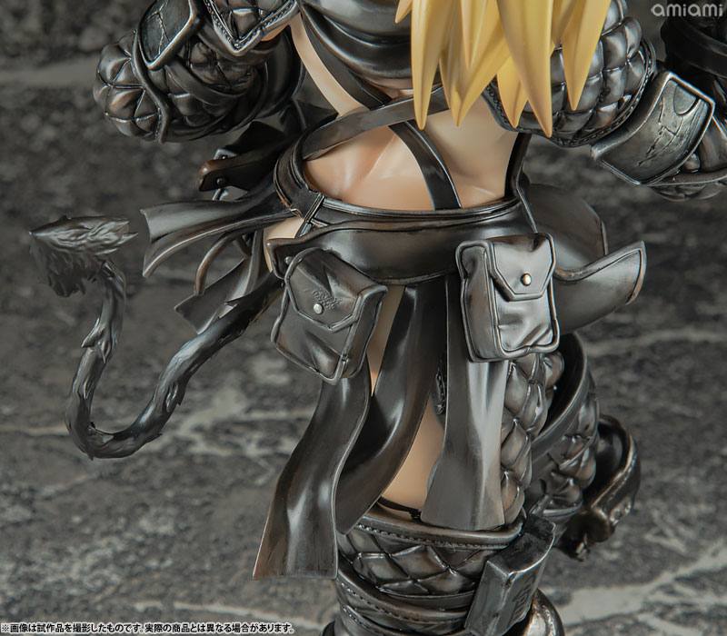 FIGURE-199630_19.jpg
