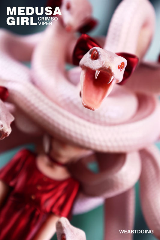 メデューサガール クリムゾンバイパー よしおか 完成品フィギュア 蛇頭パーツ取り外し可