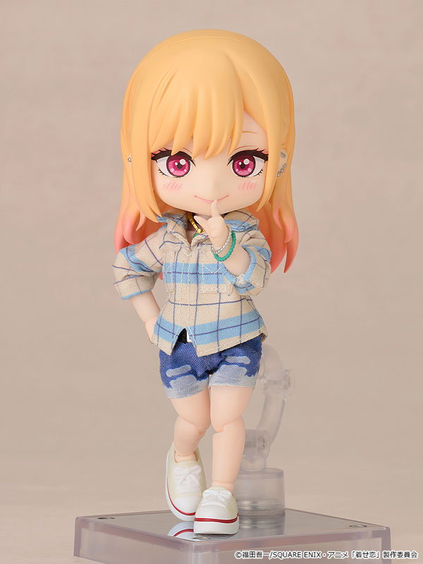 FIGURE-199767_04.jpg