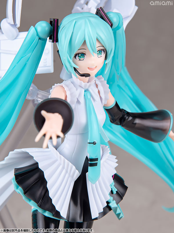 初音ミク プラモデル 羽パーツ フォームの羽根 ディテール