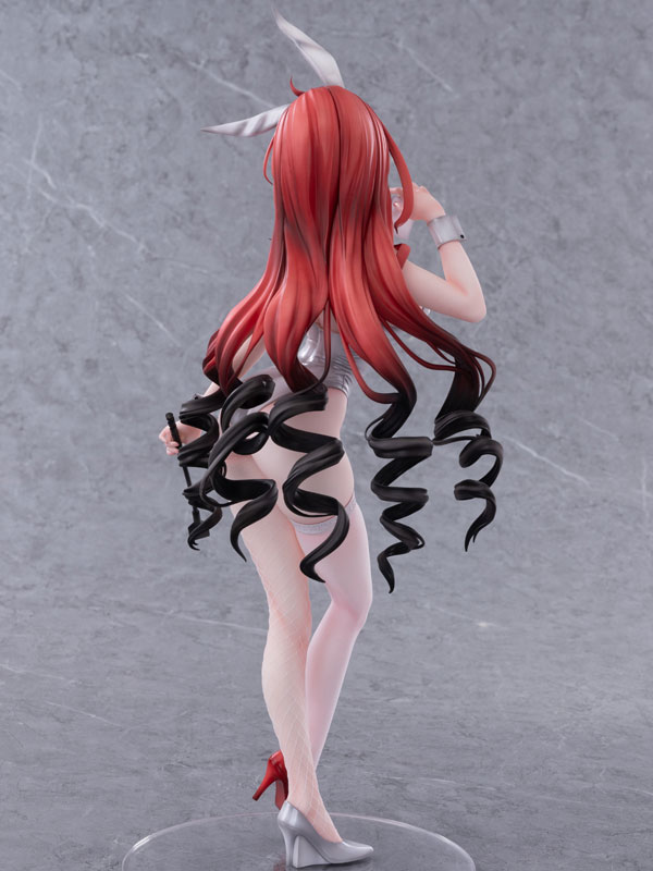 FIGURE-199830_03.jpg