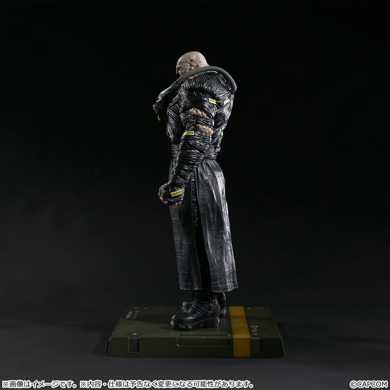 FIGURE-199945_04.jpg