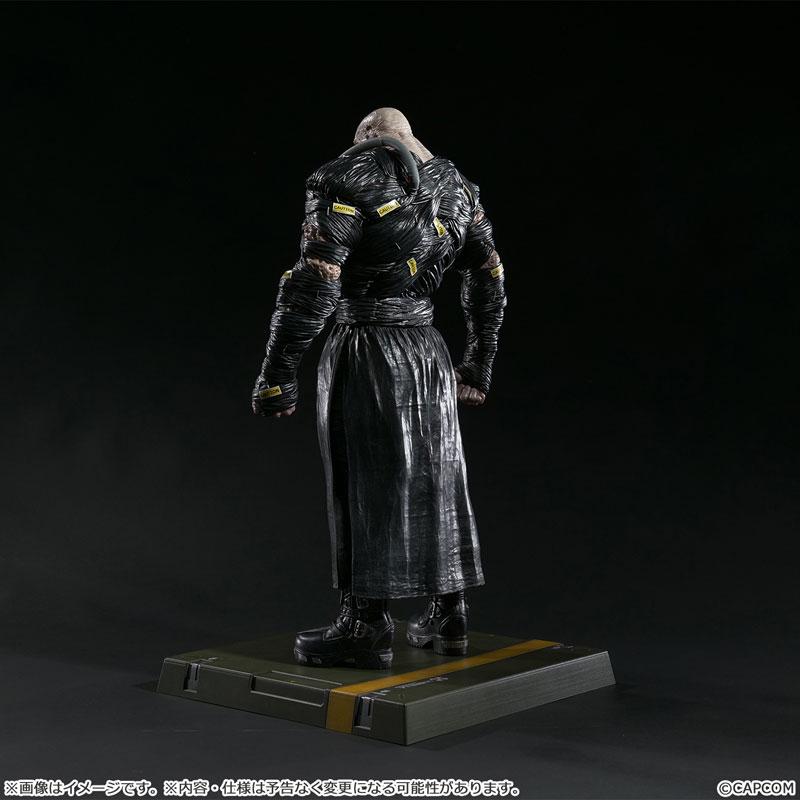 FIGURE-199945_05.jpg