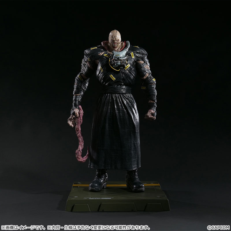 FIGURE-199945_15.jpg