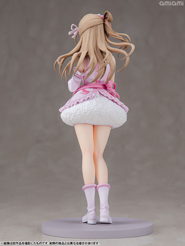 FIGURE-200077_06.jpg