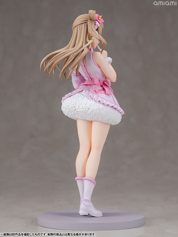 FIGURE-200077_07.jpg
