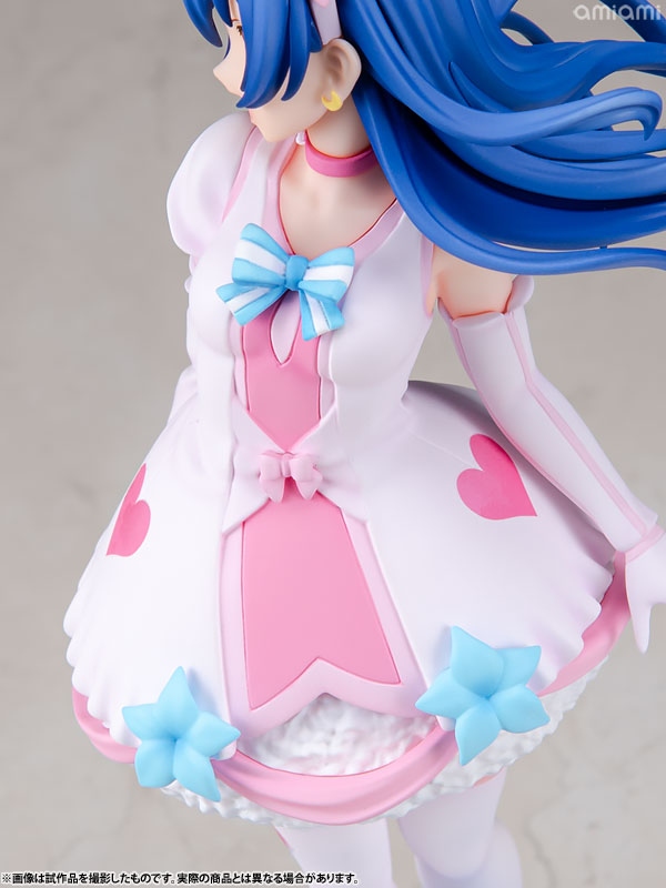 FIGURE-200079_16.jpg