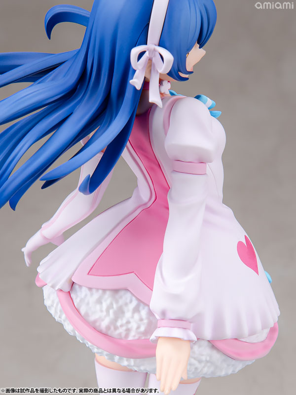 FIGURE-200079_17.jpg