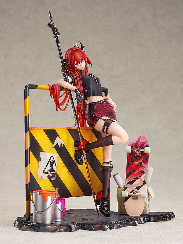 スルト フィギュア 後ろ姿 髪と装飾の造形