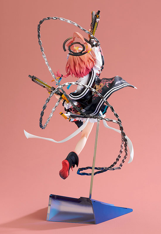 ネル フィギュア 台座込み全体