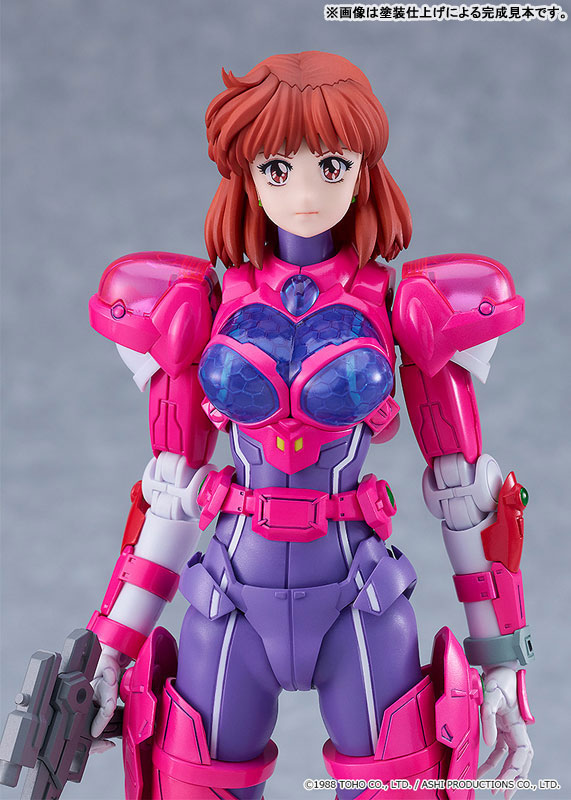 FIGURE-181152_07.jpg