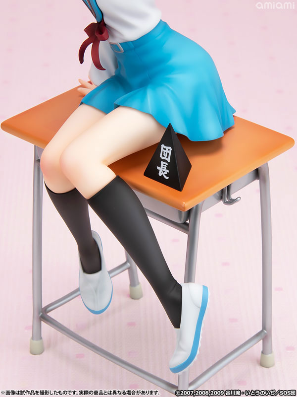 FIGURE-200596_20.jpg