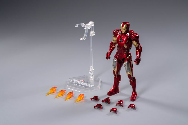 FIGURE-200936_01.jpg