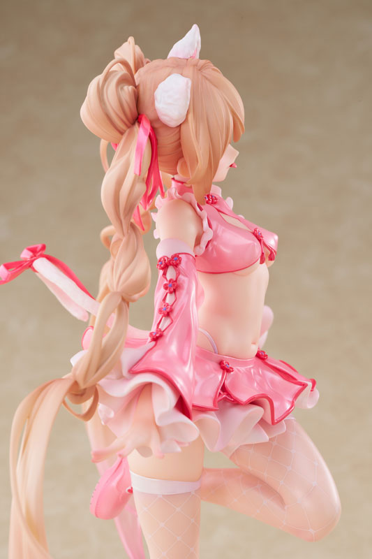 FIGURE-201003_06.jpg