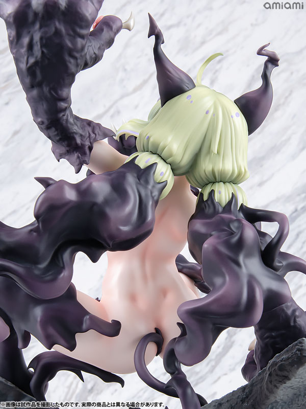 FIGURE-201005_15.jpg