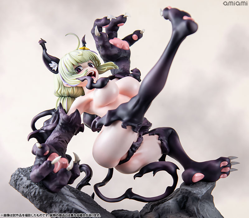 FIGURE-201005_27.jpg