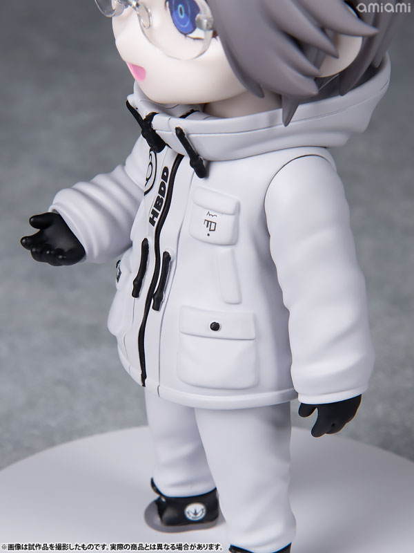 FIGURE-201150_07.jpg