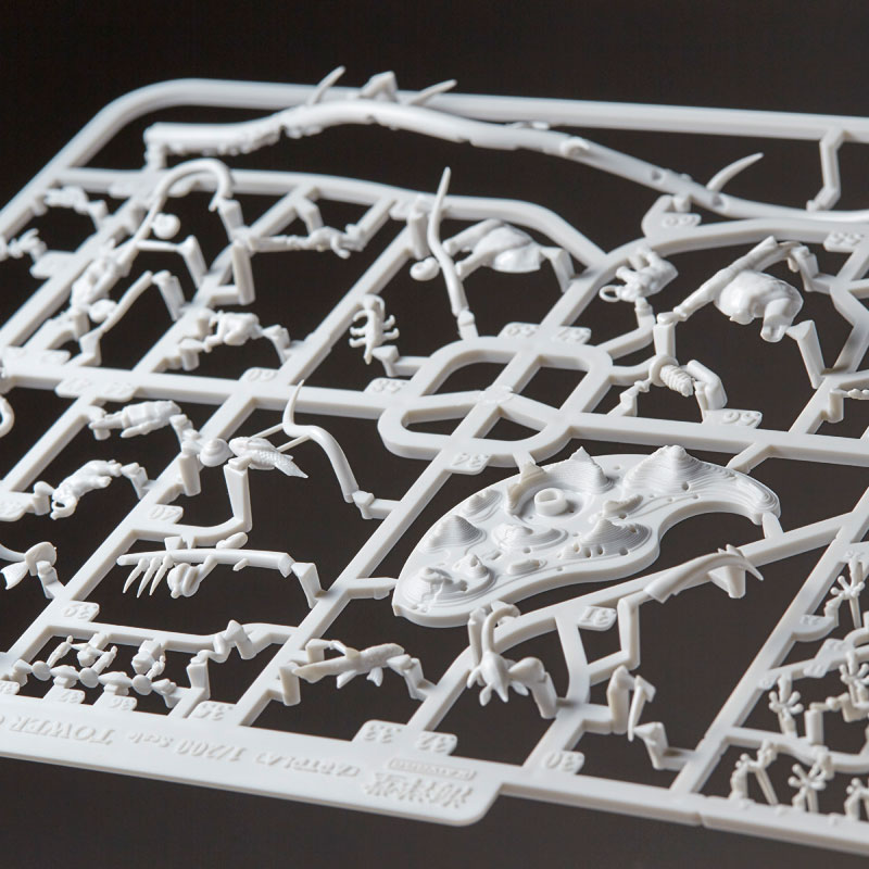 ARTPLA 太陽の塔 プラモデル