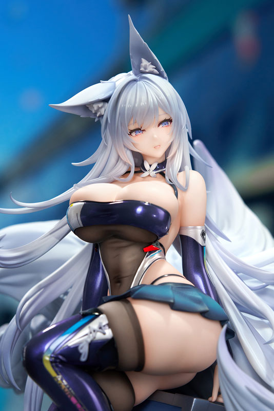 アズールレーン 信濃 寝待の銀輿Ver. 1/7 完成品フィギュア APEX 21