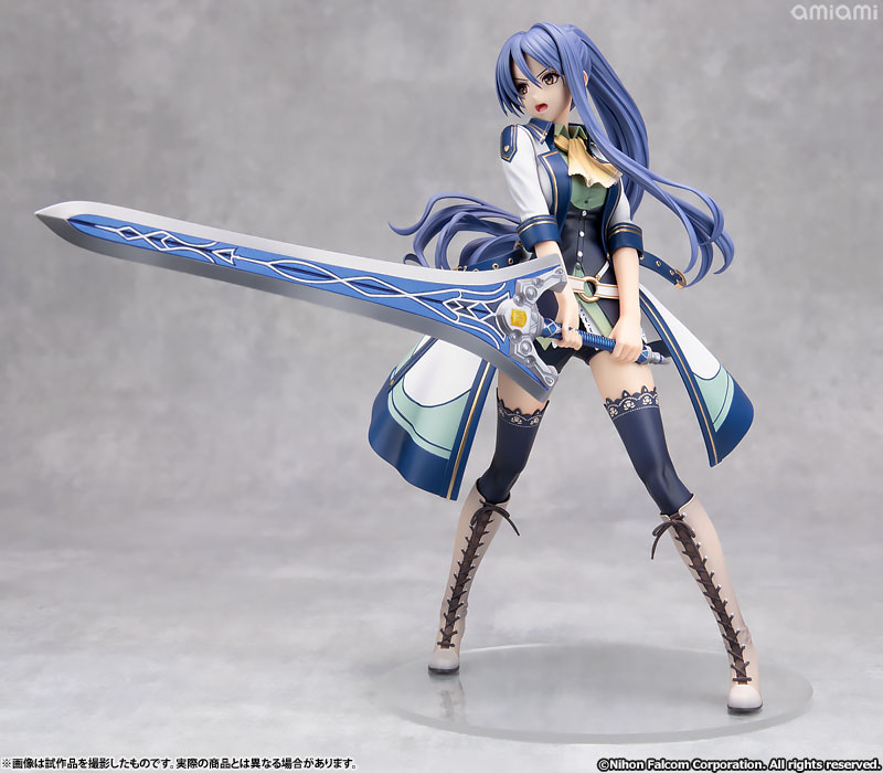 FIGURE-201485_01.jpg
