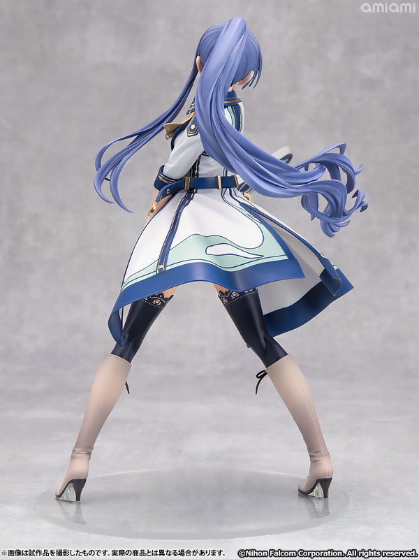 FIGURE-201485_06.jpg