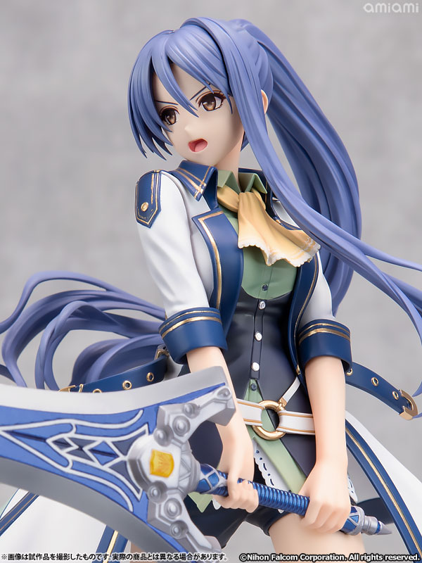 FIGURE-201485_09.jpg