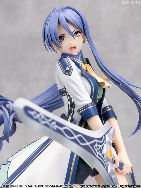 FIGURE-201485_10.jpg